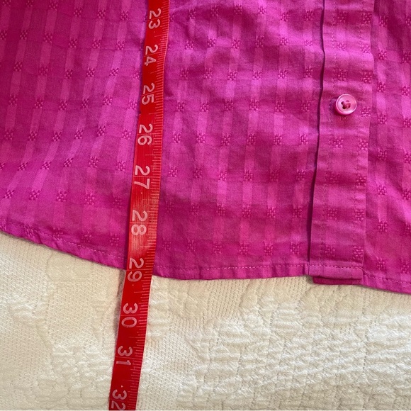 Coldwater Creek Women’s size XL bright pink button up long sleeve and rolled up - Picture 6 of 7